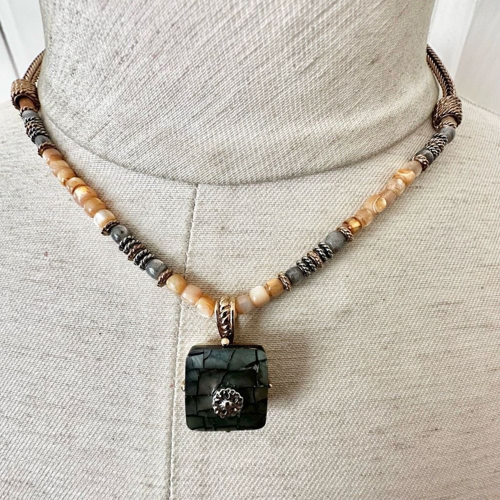 Liz Claiborne vintage abalone pendant necklace